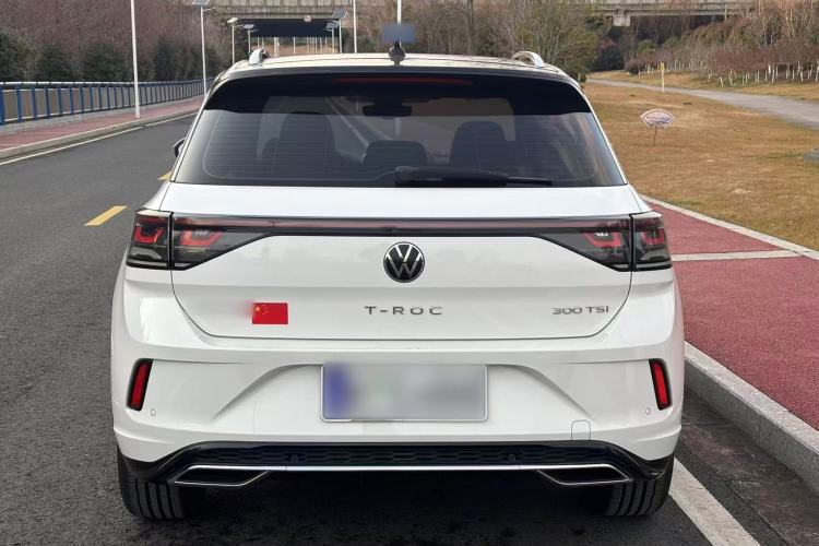 Used Volkswagen T-ROC 2023 300TSI DSG Two-Wheel-Drive Chen Guang Edition
