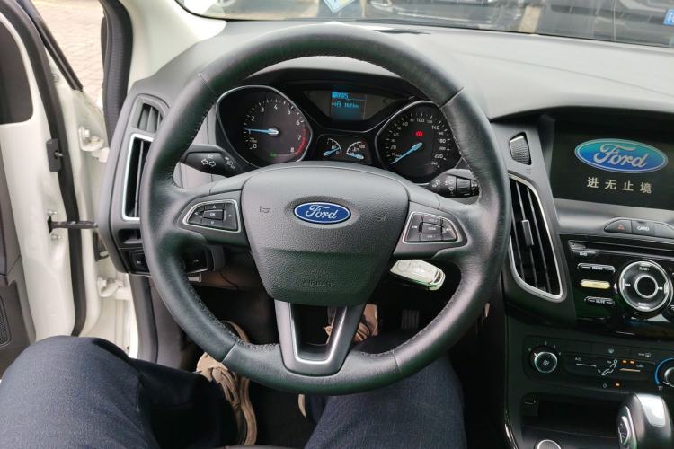 Used Ford Focus 2018 Sedan Classic 1.6L Automatic Trendy SmartDrive Edition