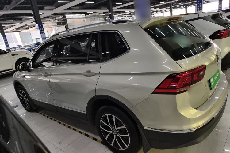 Used Volkswagen Tiguan L 2018 330TSI Automatic Two-Wheel Drive Luxury Edition
