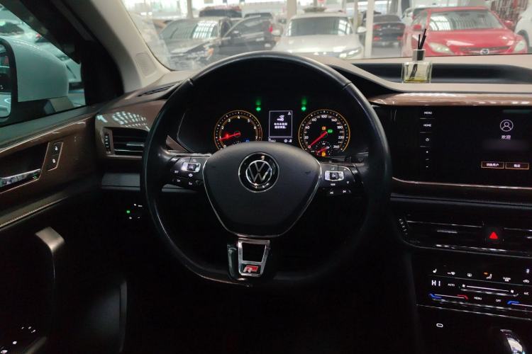 Used Volkswagen Tharu 2021 280TSI Two-Wheel Drive Comfort Edition
