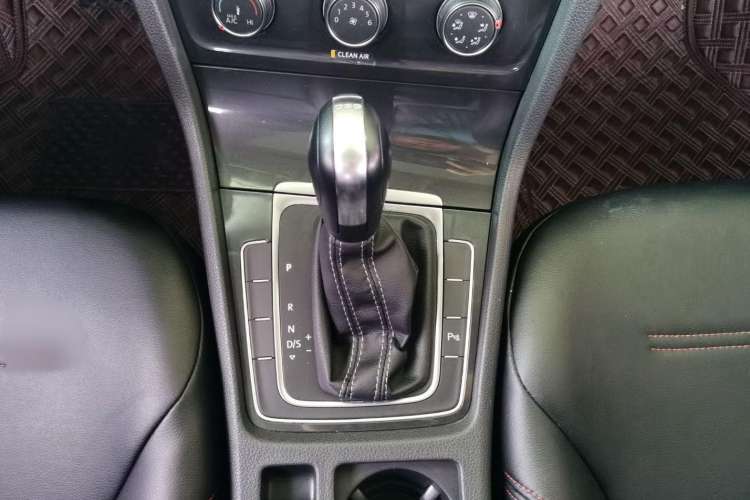 Used Volkswagen Golf 2017 230TSI Automatic Comfort Edition – Celebrating Milestone of One Million Units
