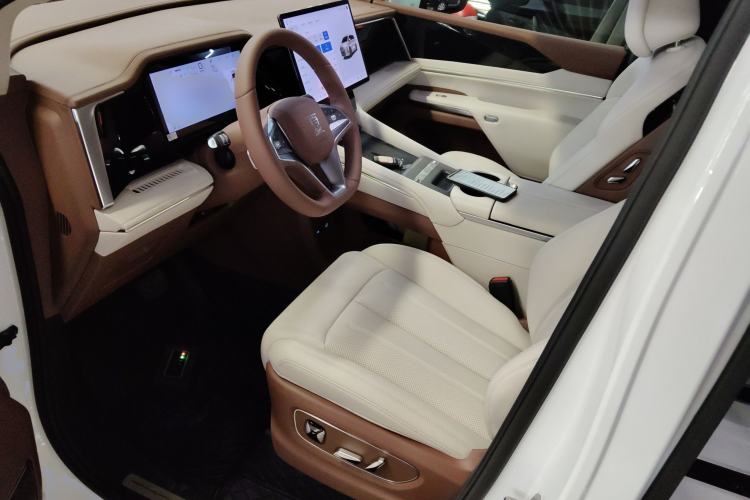 Used BYD Xia 2025 DM-i 1.5T 180km Beyond Edition
