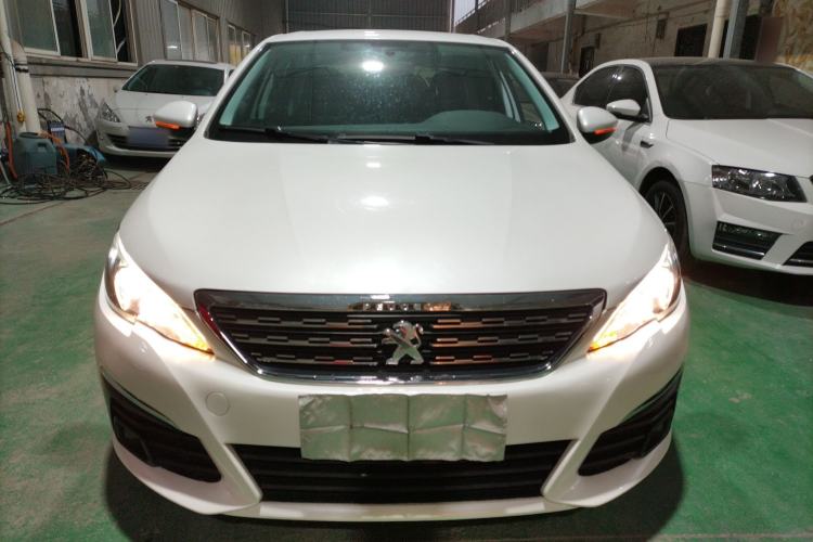 Used Peugeot 308 2018 1.6L Automatic Luxury Edition
