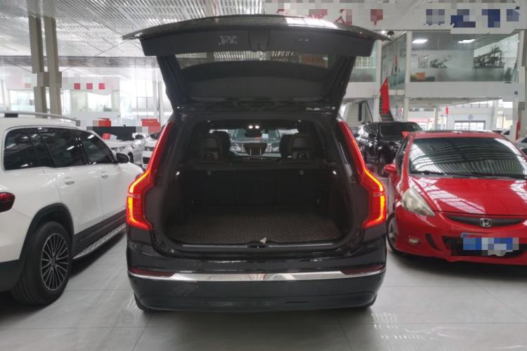 Used Volvo XC90 2023 B6 Zhiyi Luxury Edition 7-Seater
