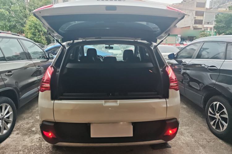 Used Peugeot 3008 2015 2.0L Automatic Classic Edition