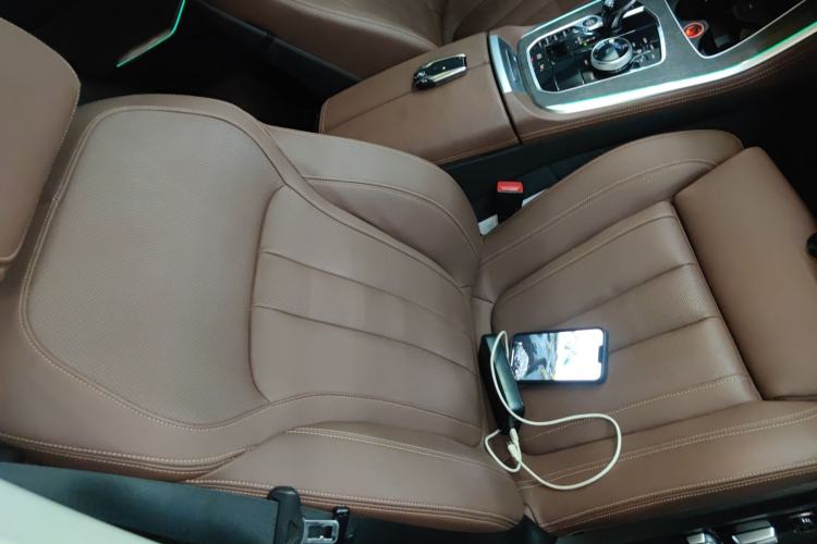 Used BMW X5 2019 xDrive40i Luxury Model with M Sport Package