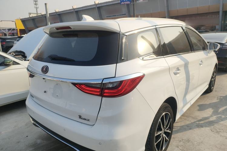 Used BYD Song MAX 2017 1.5T Automatic Smart Connect Elite 7-Seater
