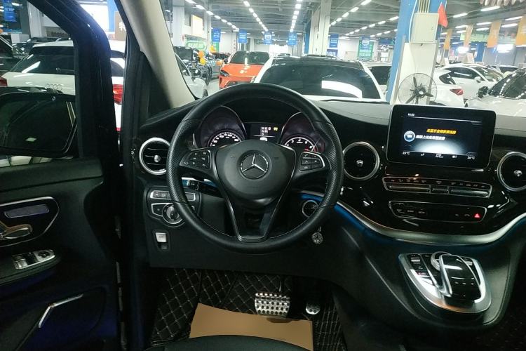 Used Mercedes-Benz V-Class 2018 V 260 Prestige Edition China VI