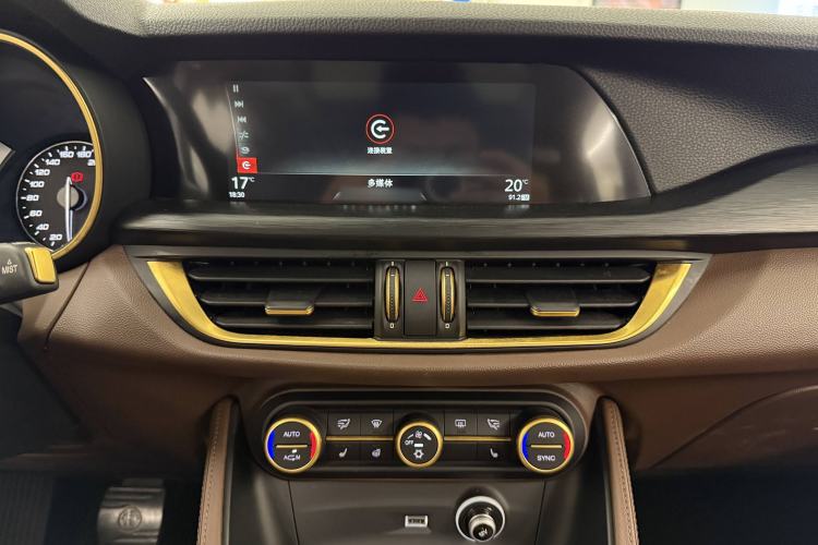 Used Alfa Romeo Stelvio 2017 2.0T 200HP Elite Edition
