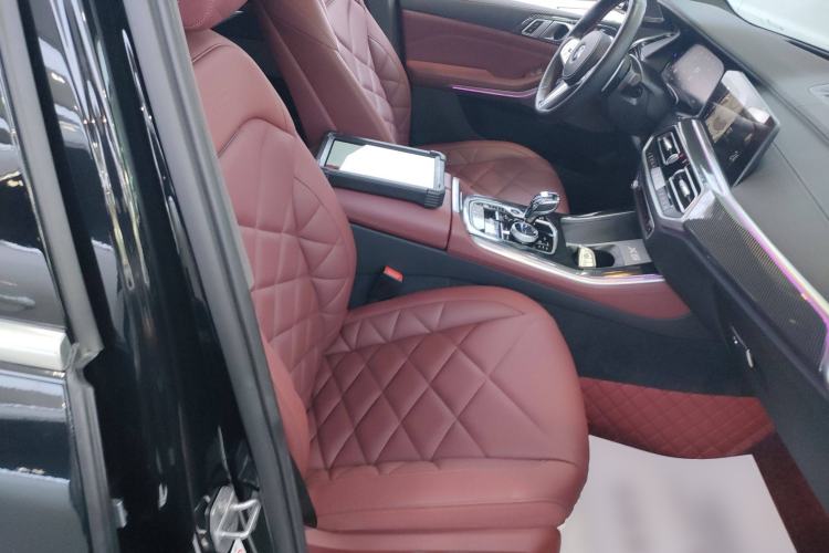 Used BMW X5 2022 Restyled xDrive 30Li Luxury Version M Sport Package
