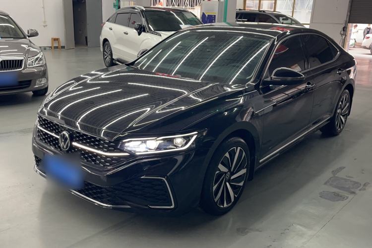 Used Volkswagen Passat 2022 330TSI Starry Luxury Edition