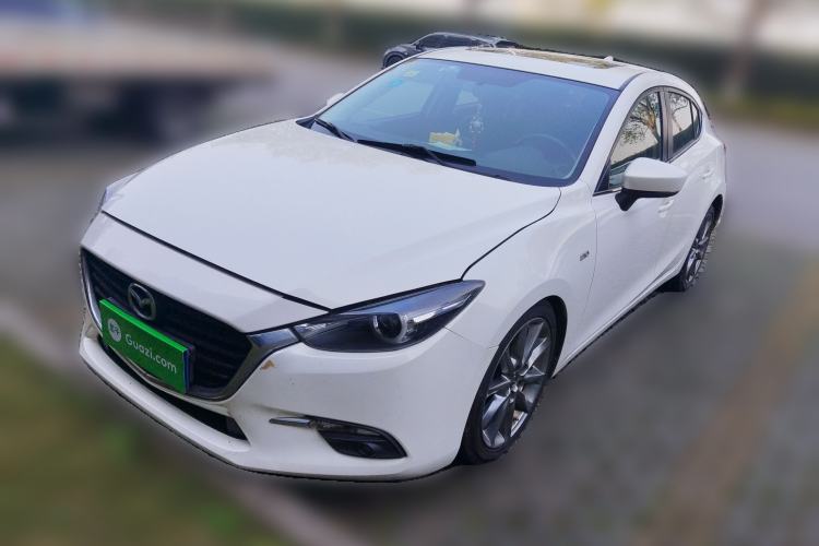 Used Mazda Mazda 3 Axela 2017 Hatchback 2.0L Automatic Luxury Model Emission Standard China V