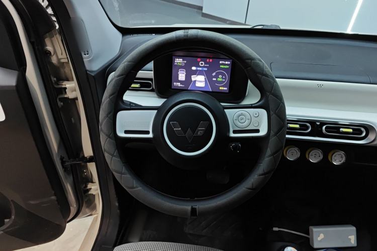 Used Wuling Hongguang MINIEV 2024 3rd Generation 215km Youth Edition