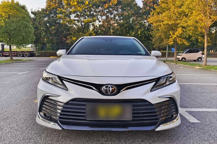 Used Toyota Camry 2021 2.0G Luxury Edition
