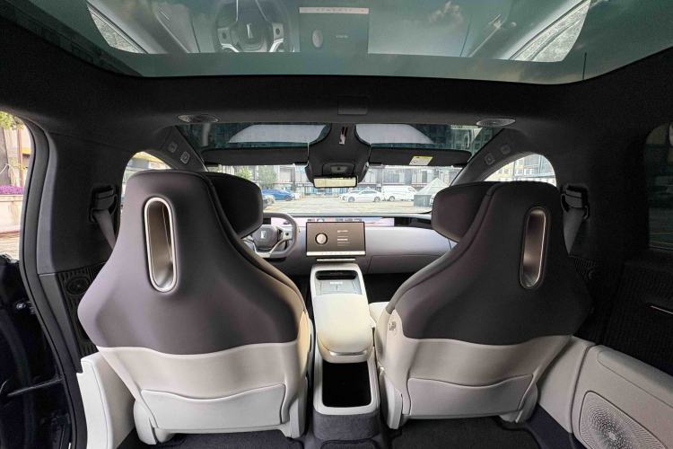 Used  12 2023 650 Three-Laser Four-Wheel Drive Performance Edition
