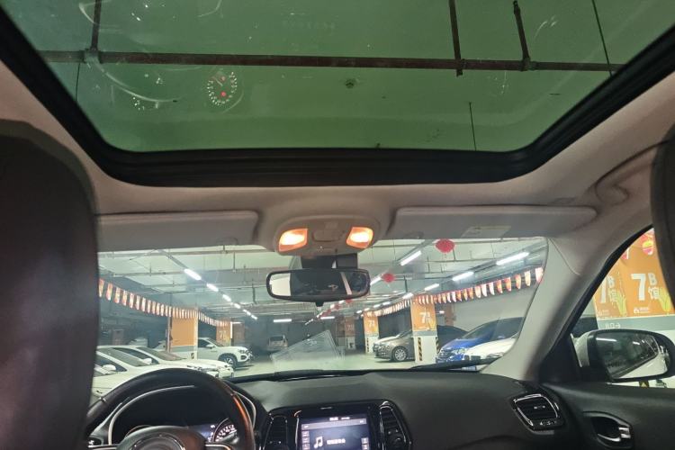 Used  Compass 2020 220T Automatic Elite Edition
