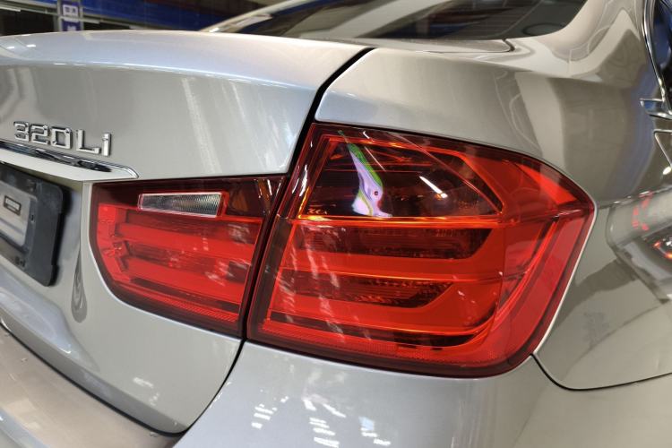 Used BMW 3 Series 2015 320Li Luxury Design Package
