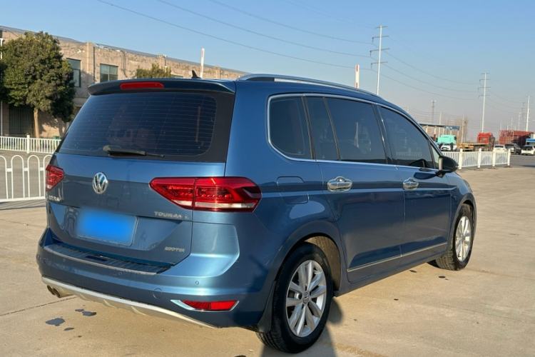 Used Volkswagen Touran 2018 Volkswagen Touran L 280TSI DSG Comfort Edition 7 Seats China V Emission Standard
