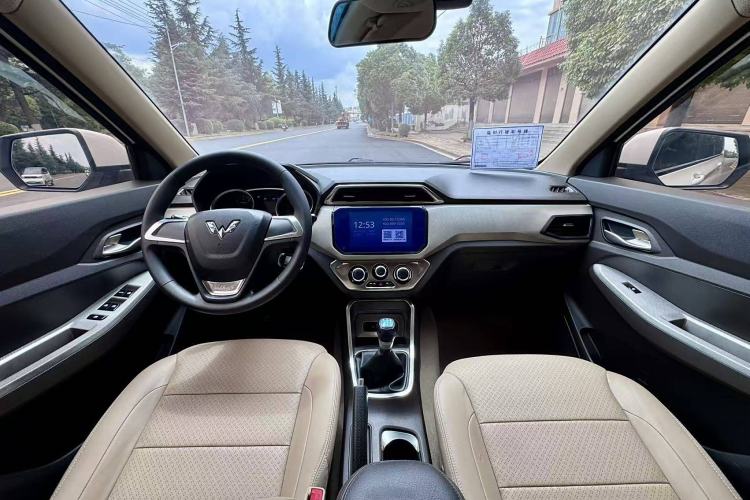 Used Wuling Hongguang 2018 1.5L S Comfort Model L2B
