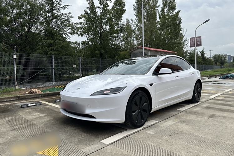 Used Tesla Model 3 2023 Rear-Wheel-Drive Version
