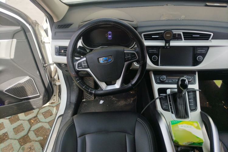 Used Geely Auto Emgrand X7 Sport 2018 1.8TD Automatic Two-Wheel Drive Smart Connect 4G Internet Edition
