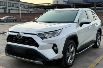 Used Toyota RAV4 2022 2.0L CVT Two-Wheel Drive Fashion Edition