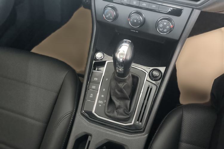 Used Volkswagen Lavida 2019 1.5L Automatic Comfort Edition China VI Standard
