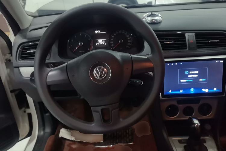 Used Volkswagen Lavida 2013 Revised Classic 1.6L Automatic Fashion Edition
