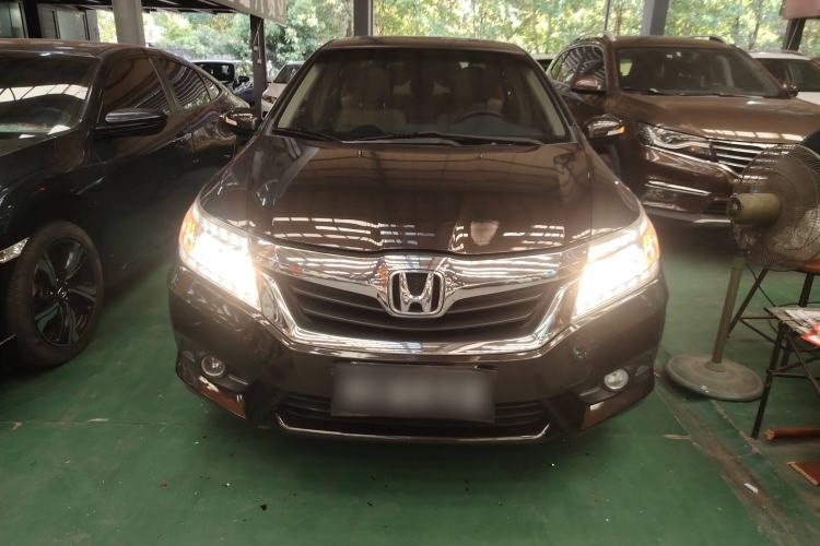 Used Honda Crider 2013 1.8L automatic luxury edition
