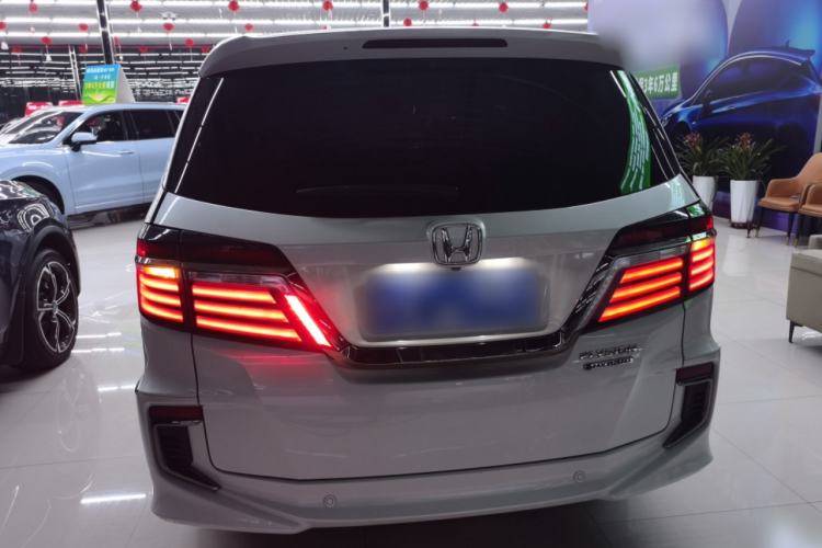 Used Honda Elysion 2019 2.0L Hybrid Luxury Edition
