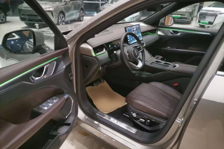 Used Wey Mocha New Energy 2024 Hi4 Four-Wheel Drive Long-Range Version
