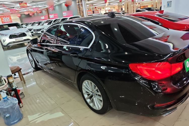 Used BMW 5 Series 2019 Facelifted 530Li Luxury Edition Premium Package
