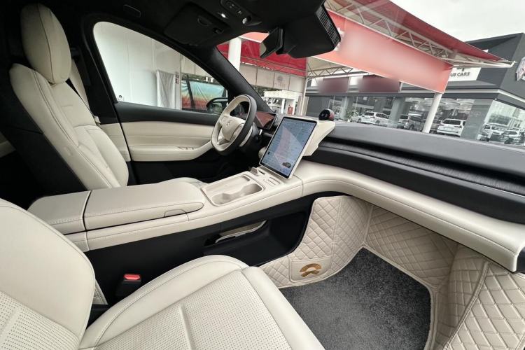 Used Nio ES6 2024 75 kWh
