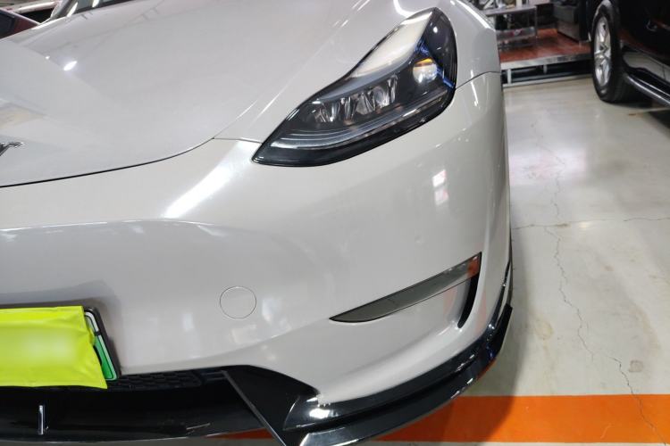 Used Tesla Model Y 2023 Long-Range All-Wheel-Drive Version