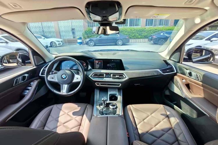 Used BMW X5 2022 Restyled xDrive 30Li Luxury Version M Sport Package
