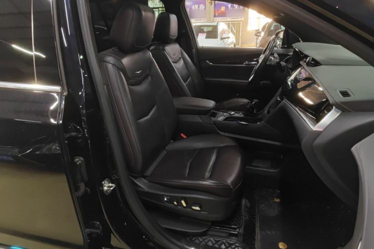 Used Cadillac XT6 2021 28T Six-Seater Luxury Version