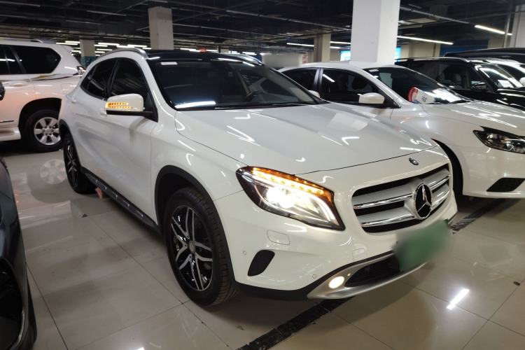 Used Mercedes-Benz GLA 2017 GLA 220 4MATIC Fashion Model
