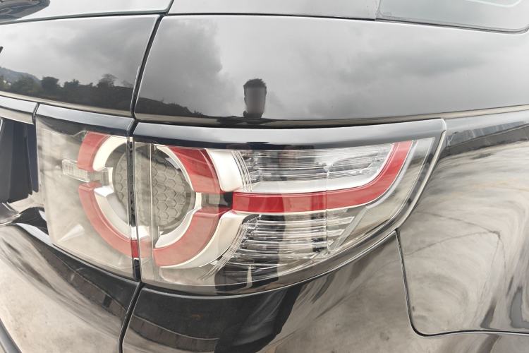 Used Land Rover Discovery Sport 2019 240 PS SE Version China VI Standard