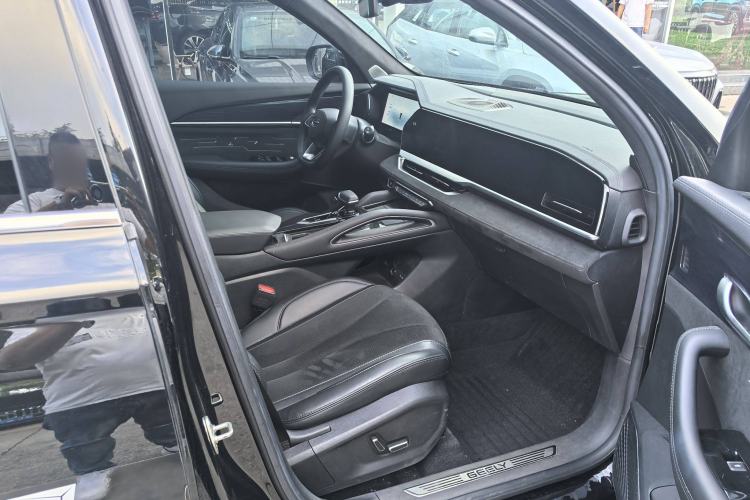 Used Geely Auto Monjaro L 2024 2.0TD High-Power Automatic Two-Wheel Drive Skyline Edition
