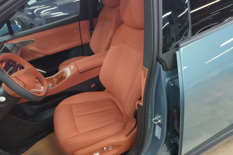 Used ONVO L60 2024 60 kWh All-Wheel Drive
