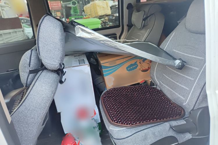 Used Wuling Rongguang V 2016 1.5L Standard Version
