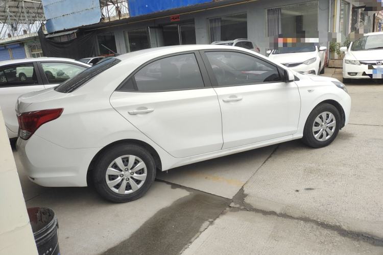 Used Hyundai Verna 2017 1.4L Manual Refreshed Version China V Standard
