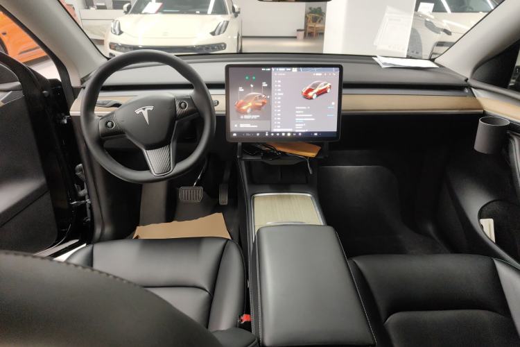 Used Tesla Model Y 2022 Rear-Wheel-Drive Version