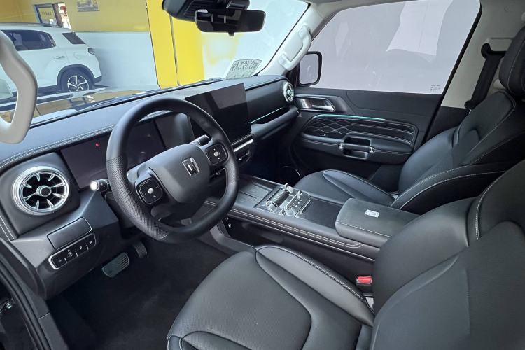 Used Tank 300 2025 2.0T Conqueror
