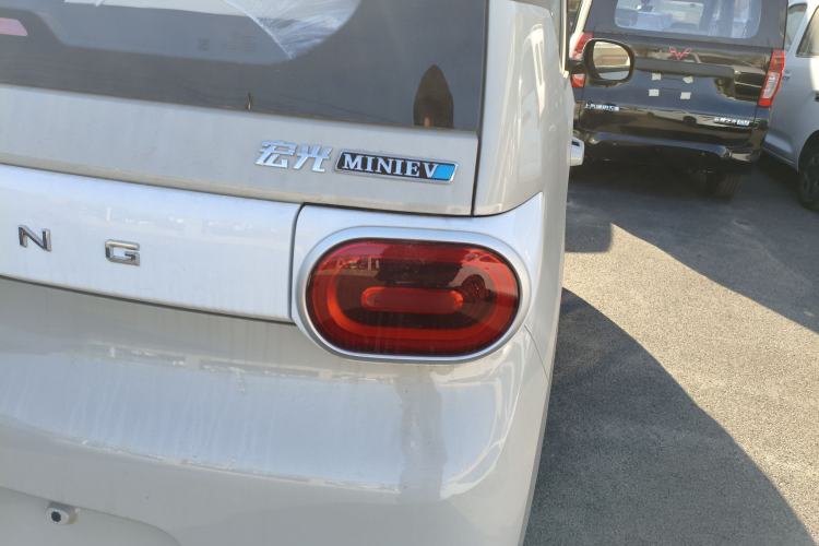 Used Wuling Hongguang MINIEV 2024 3rd Generation 215km Youth Edition