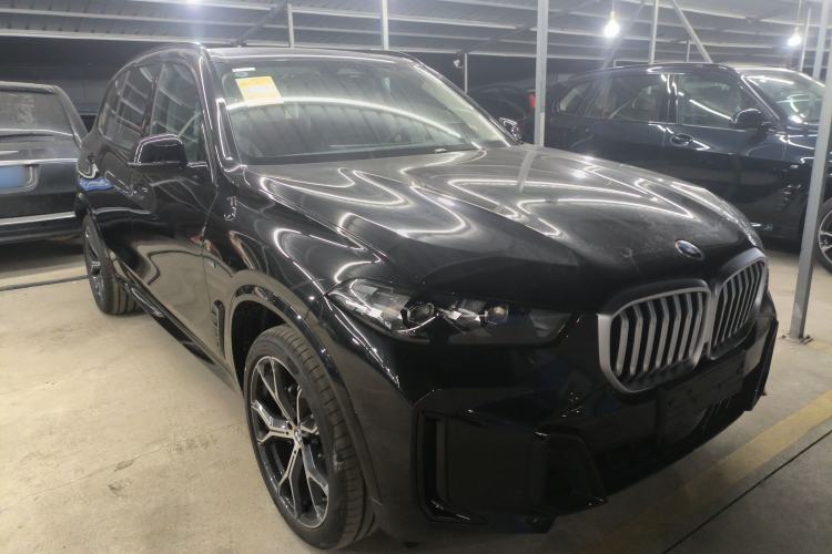 Used BMW X5 2023 xDrive 30Li Luxury M Sport Night Edition Package
