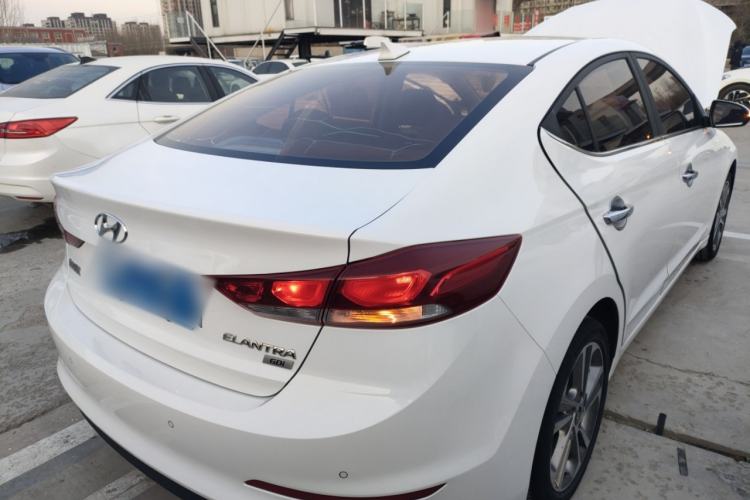 Used Hyundai Elantra 2016 1.6L Automatic ZhiXuan – Elite Version
