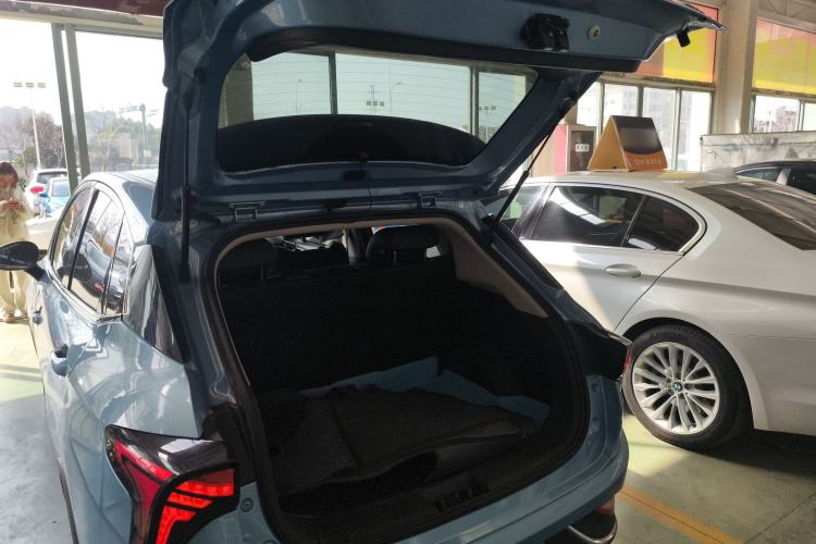 Used NETA V 2022 Chao 300 Lite Lithium Iron Phosphate