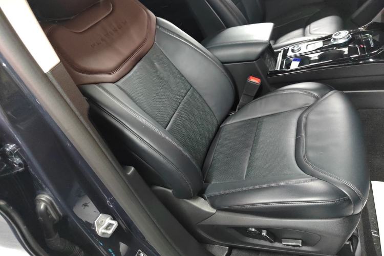 Used Ford Explorer 2020 EcoBoost 285 4x4 Platinum Edition 6 Seats
