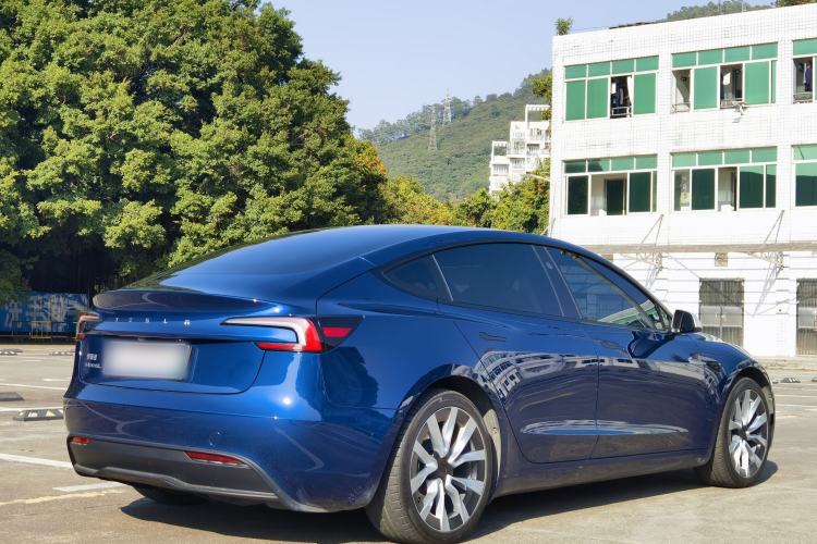 Used Tesla Model 3 2023 Rear-Wheel-Drive Version
